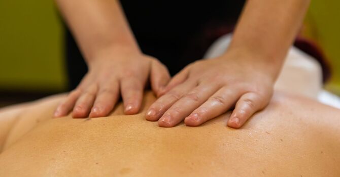 Sports Massage Therapy: What It Is, What It Treats, and What to Expect